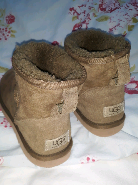 uggs size 5.5